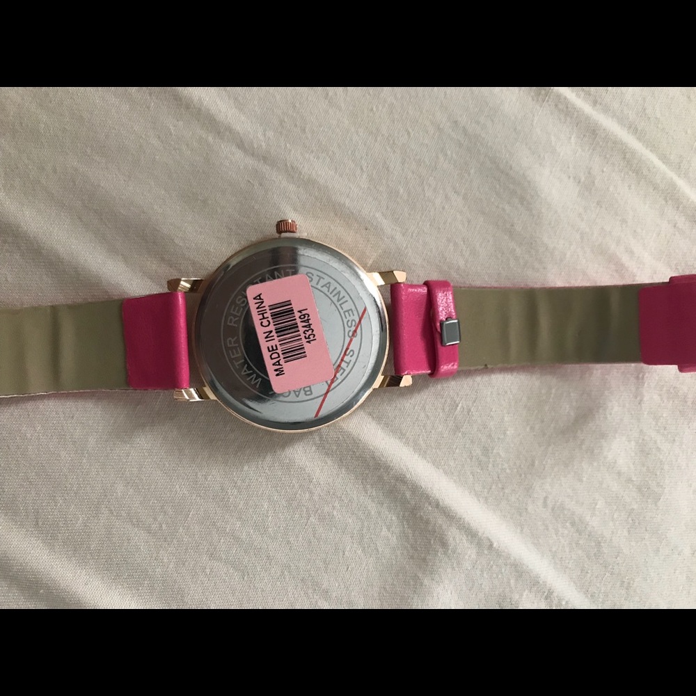 Pink Watch 💕 - Picture 4 of 4